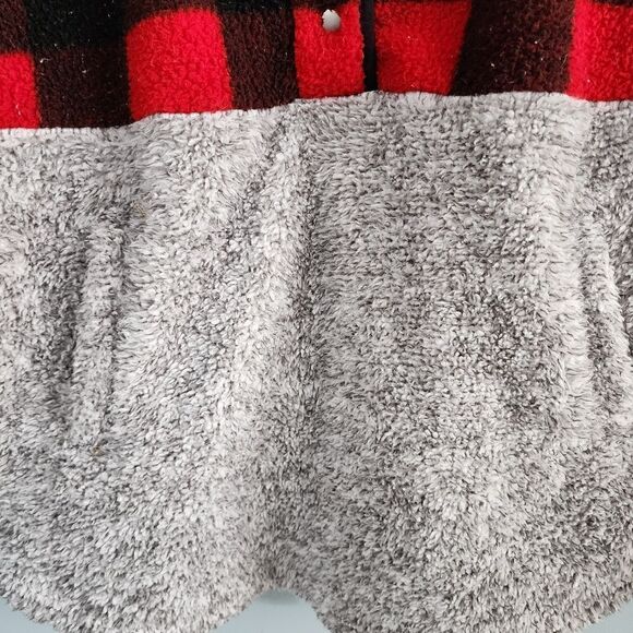 Maurices Plus Size Gray Buffalo Plaid Yoke Snap Front Sherpa Pullover Sweatshirt - Picture 4 of 12